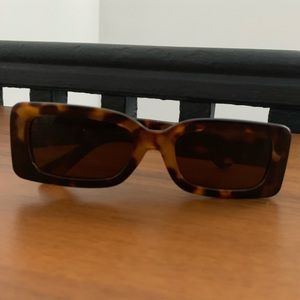 Sorella Boutique Rectangle Shades